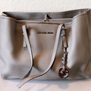 Michael Kors Jet Set Leather Tote Bag